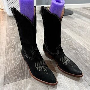 Patricia Nash Black Heeled Boots size 9